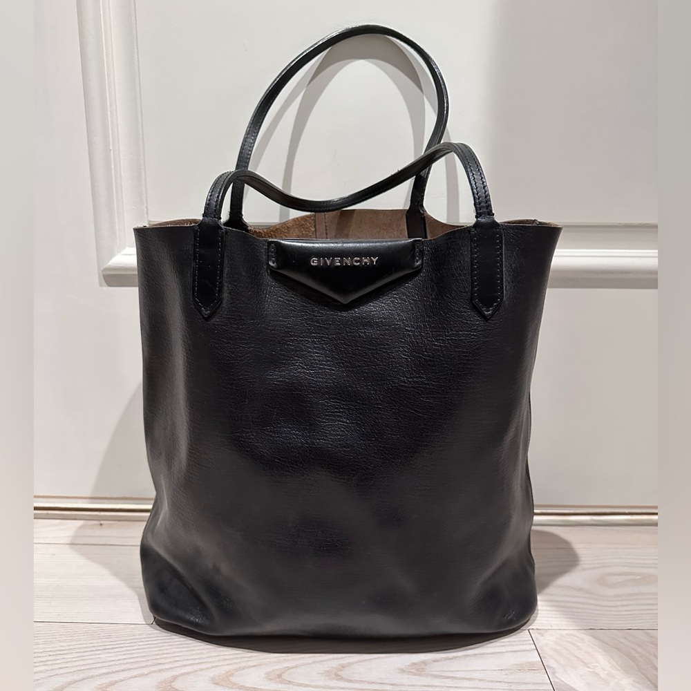 Givenchy Antigona Tote Leather Bag